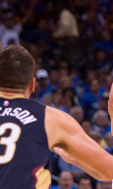 Watch Stephen Curry torch the Pelicans for a record 24 first-quarter points